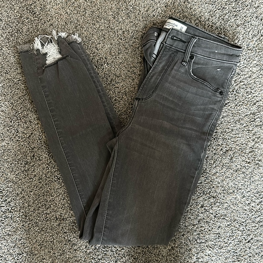 Abercrombie High Rise Super Skinny Anke Jean